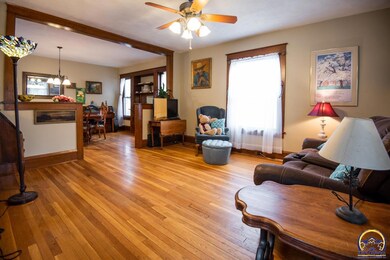 118 SW The Dr, Topeka, KS 66606 - photo 4