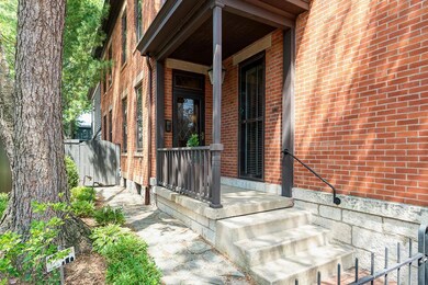 643 S 5th Street
