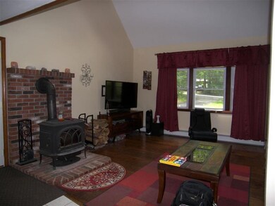 13 Hemlock Dr, Weare, NH 03281 - photo 7