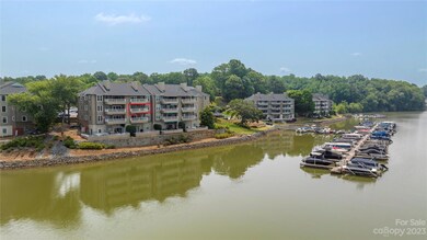 9817 Emerald Point Dr unit 7, Charlotte, NC 28278 - photo 3