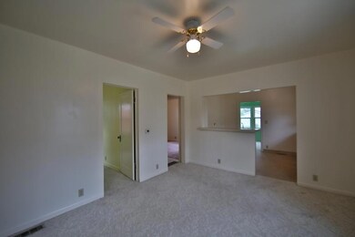 Livingroom (2)