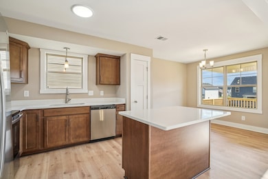 170 Brenda Dr, Clarksville, TN 37040 - photo 6