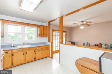 400 Patton Ave, Brookhaven, PA 19015 - photo 7