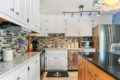 QUARTZ COUNTERS