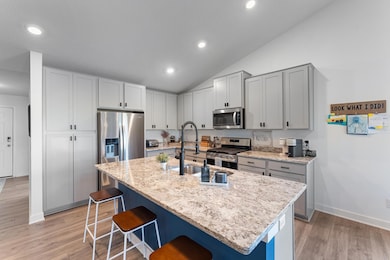 1821 Dauwalter Cir, Carver, MN 55315 - photo 7