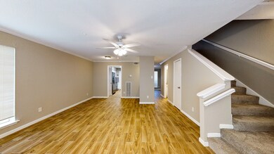 7807 Bateman Ln unit 7807, Houston, TX 77088 - photo 6