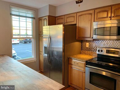 6534 Ducketts Ln, Elkridge, MD 21075 - photo 2