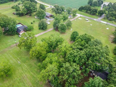 116 Vaughn Dr, Lucedale, MS 39452 - photo 4