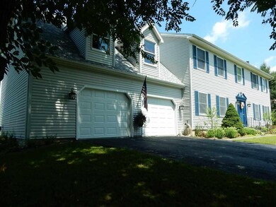 33 Chester Ct, Troy, NY 12182 - photo 2