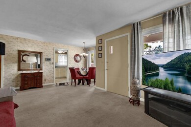Living Rm