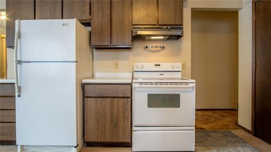 3228 Moon Ave, Eau Claire, WI 54703 - photo 6