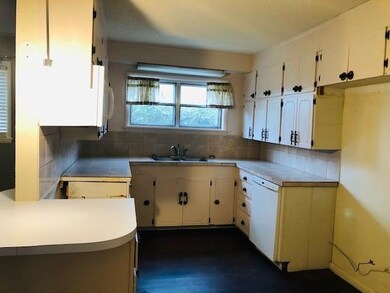 2013 N Main St, Bonham, TX 75418 - photo 7