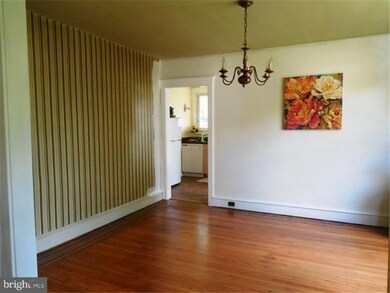 48 S Keystone Ave, Upper Darby, PA 19082 - photo 4