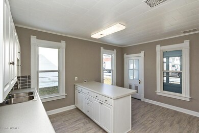 Kitchen 3