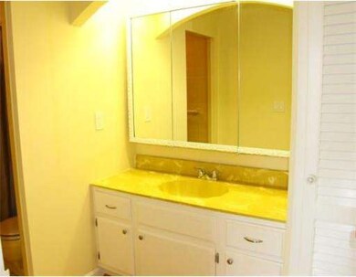 247 Washington Ave unit 22, Winthrop, MA 02152 - photo 6