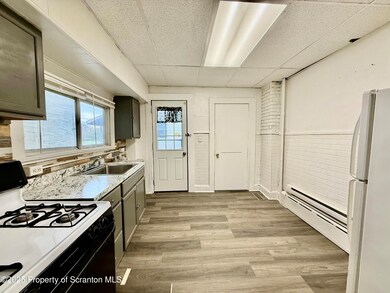 1005 Washburn St unit fl 1, Scranton, PA 18504 - photo 2