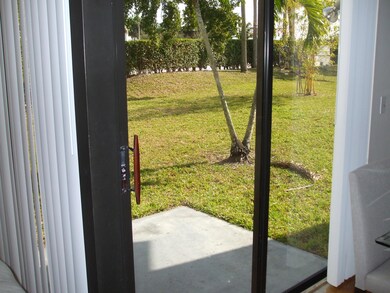 9127 Bedford Dr, Boca Raton, FL 33434 - photo 5