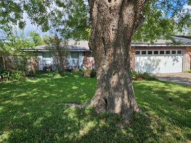 16815 Blackhawk Blvd, Friendswood, TX 77546 - photo 6