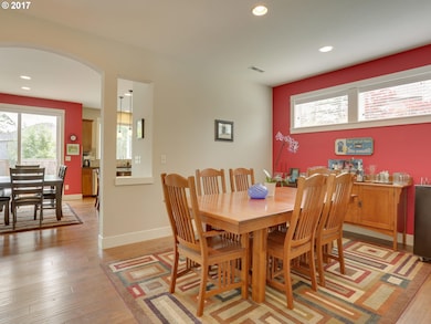 13938 SE Falcon Ct, Clackamas, OR 97015 - photo 6