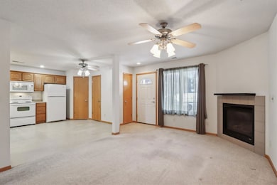 127 N Downey St, West Branch, IA 52358 - photo 3