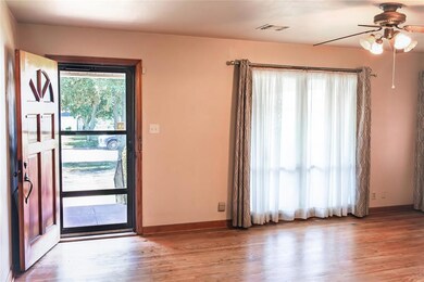 1316 W Dakota Ave, Chickasha, OK 73018 - photo 6