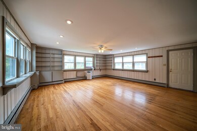 4 Hampton Rd, Ewing, NJ 08638 - photo 2