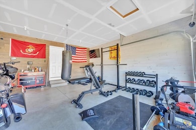 1031 Kemperwood Ct, Howell, MI 48843 - photo 4