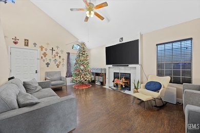 7605 Carson Hill Ct, Bakersfield, CA 93313 - photo 7