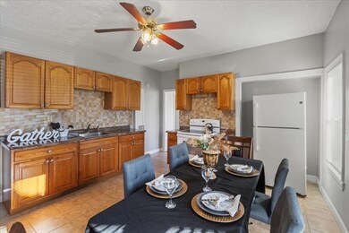 43 Clinton St unit 1, Brockton, MA 02302 - photo 4