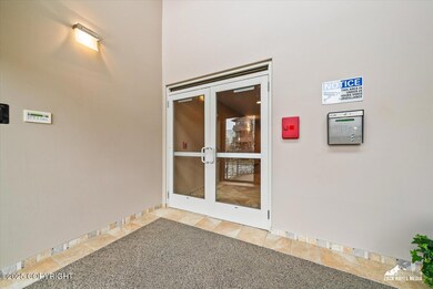 06-222e7thave#106_ZHM_006