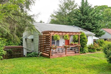 Mature landscaping and inviting front yard!