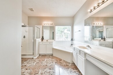 13627 Country Time Cir, Tomball, TX 77375 - photo 4