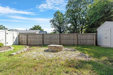 57 Pennichuck St, Nashua, NH 03064 - photo 4