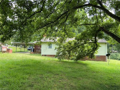 326 Northwood Dr, Asheboro, NC 27203 - photo 2