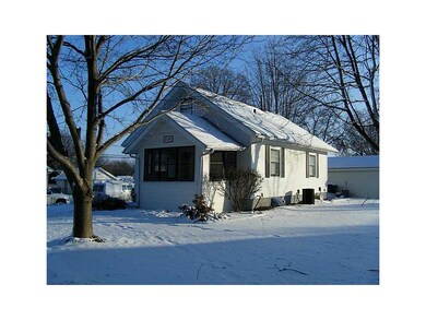 2101 Johnson Ave NW, Cedar Rapids, IA 52405 - photo 4