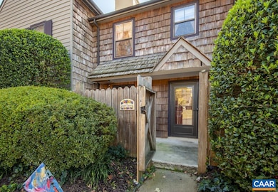 722 Merion Greene, Charlottesville, VA 22901 - photo 2