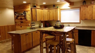 7-2804573-Breakfast Island