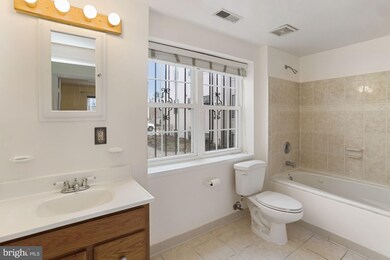3211 8th St SE unit 3, Washington, DC 20032 - photo 2