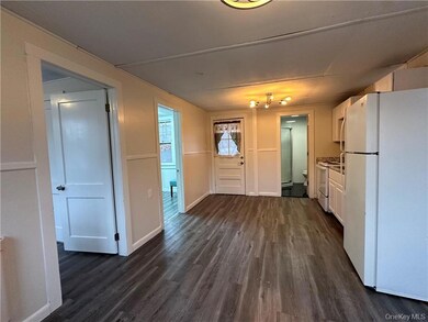 55 Burlingham Rd unit 1, Bloomingburg, NY 12721 - photo 6