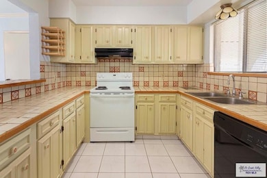 104 Morelos Ave, Rancho Viejo, TX 78575 - photo 2