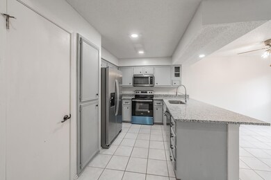 903 Shady Creek Ln, Bedford, TX 76021 - photo 5