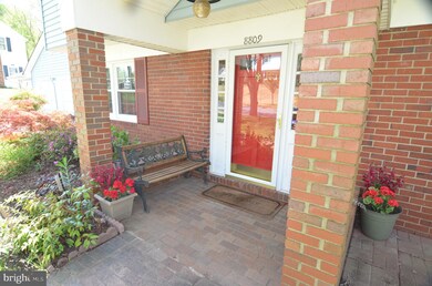 8809 Churchfield Ln, Laurel, MD 20708 - photo 5