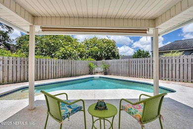1069 Ardmore St-34