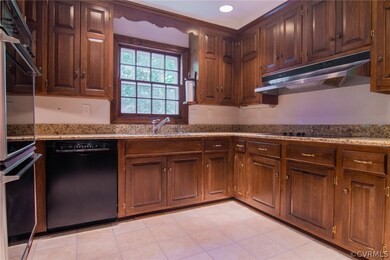 3930 Victoria Ln, Midlothian, VA 23113 - photo 4