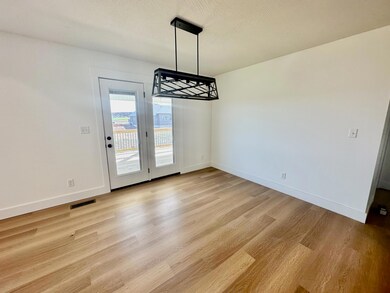 1138 S Cumberland Ave, Republic, MO 65738 - photo 6