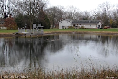48041 Sugarbush Rd, New Baltimore, MI 48047 - photo 2