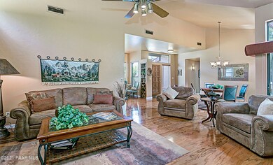 007_Open Floor Plan