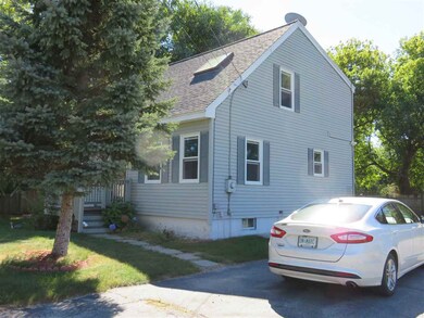 110 Crescent Rd, Manchester, NH 03103 - photo 2