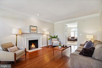 8611 Split Oak Cir, Bethesda, MD 20817 - photo 7