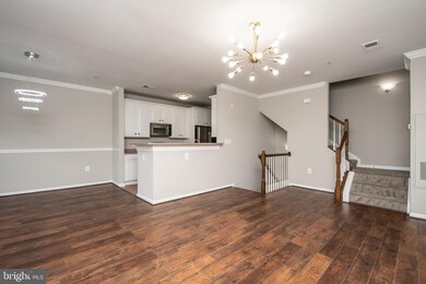 13061 Marcey Creek Rd, Herndon, VA 20171 - photo 5